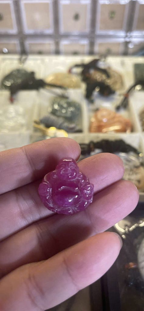 Ruby chạm khắc