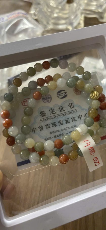 Vòng tay cẩm thạch tam sắc 8mm (kèm giấy kiểm định)